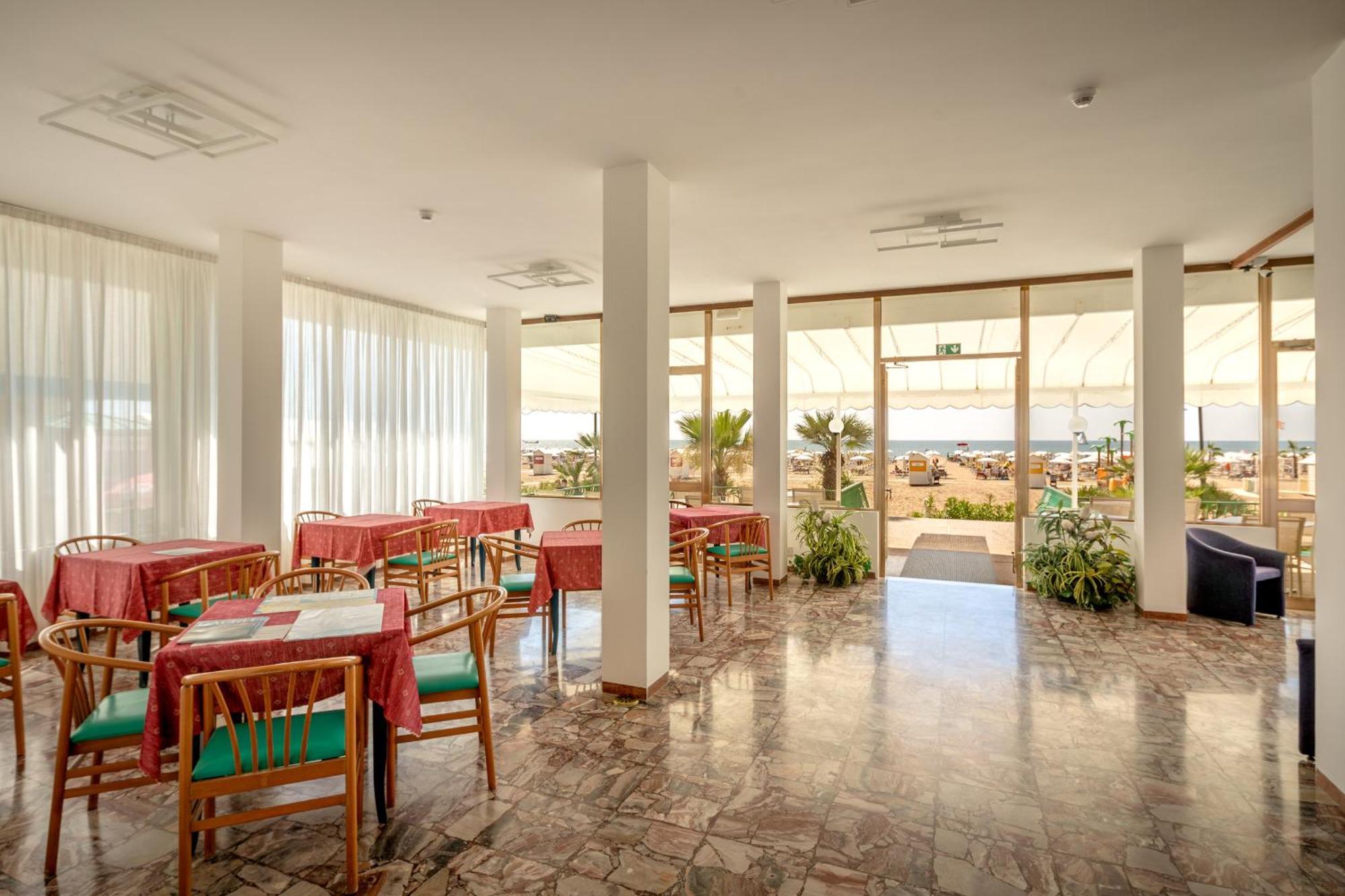 Hotel Royal Garni Caorle Zewnętrze zdjęcie